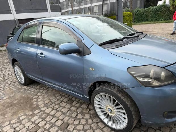 Toyota Belta 2007 Blue