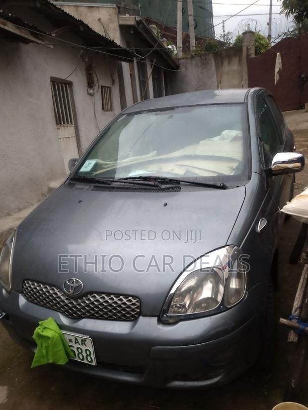 Toyota Vitz 2005 Gray