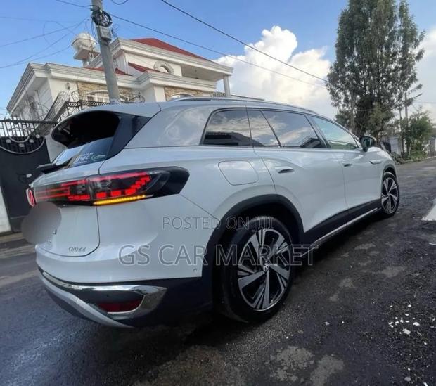 Volkswagen ID.6 2023 White