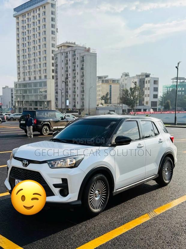 Toyota Raize 2022 White