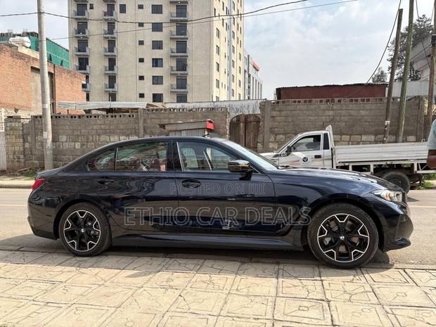 New BMW iX 2025 Black