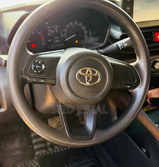 Toyota Raize 2022 Off white