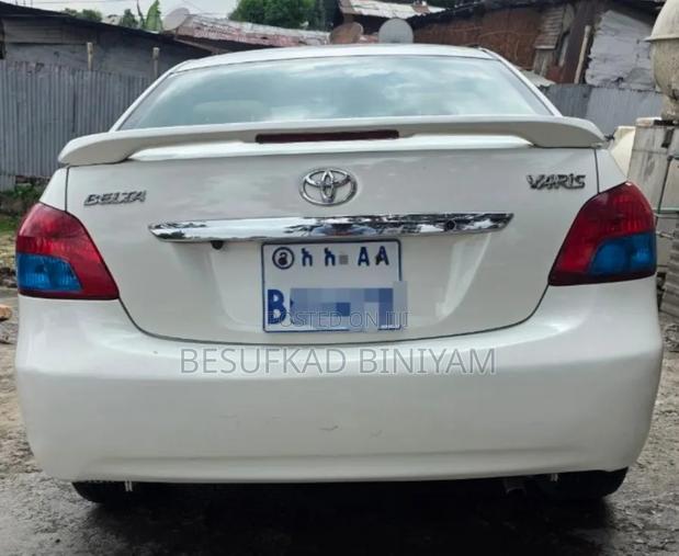 Toyota Yaris 2008 White