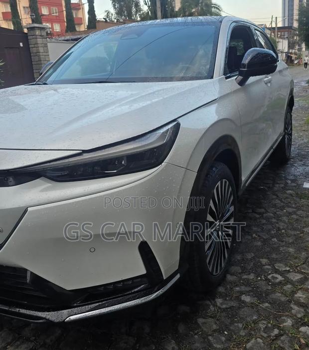 Honda e:NS1 68.8 kWh FWD 2023 White