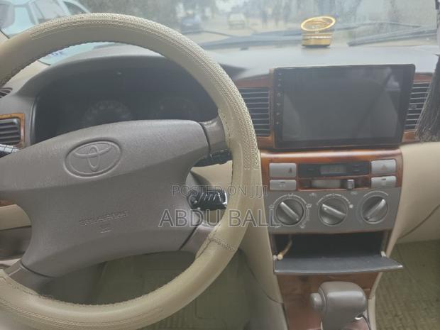 Toyota Corolla 2005 Silver