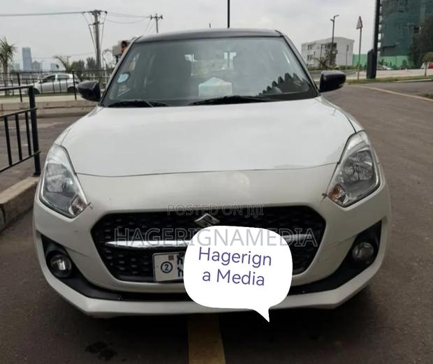 Suzuki Swift 2022 White