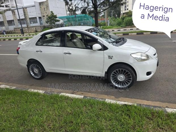 Toyota Yaris 2008 White