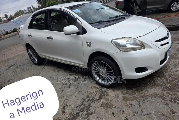 Toyota Yaris 2008 White
