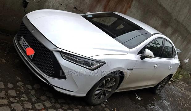 BYD Qin Plus DM-i 2025 White