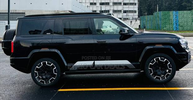 BYD Leopard 8 2.0 Hybrid AWD 2025 Black