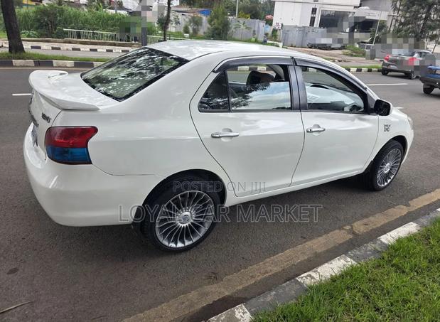 Toyota Yaris 2008 White