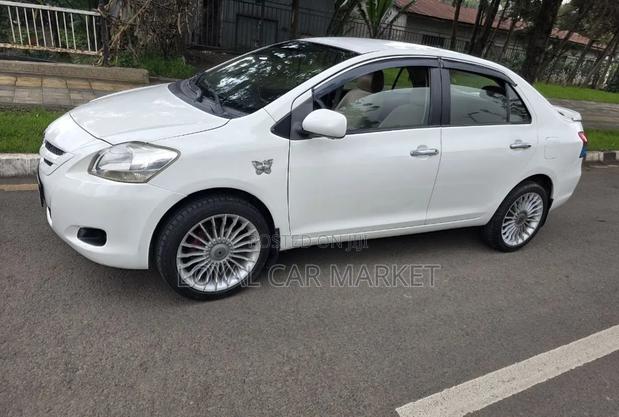 Toyota Yaris 2008 White