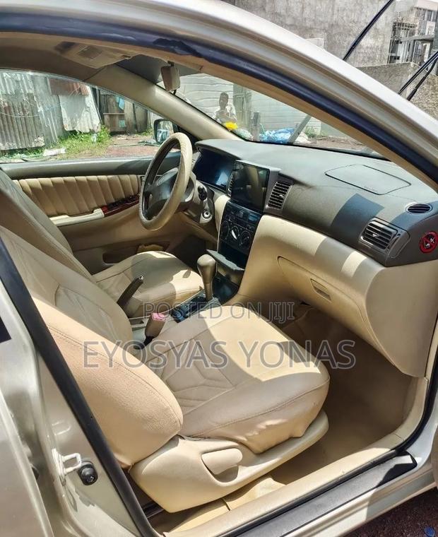 Toyota Corolla 2007 Gold