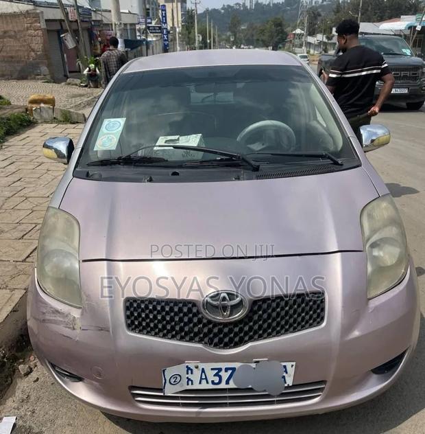 Toyota Yaris 2007 Pink