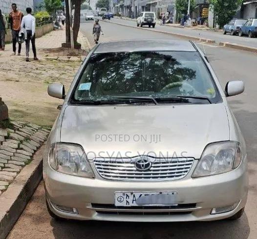 Toyota Corolla 2003 Gold