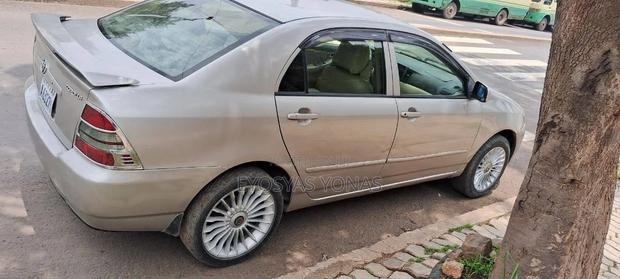 Toyota Corolla 2003 Gold