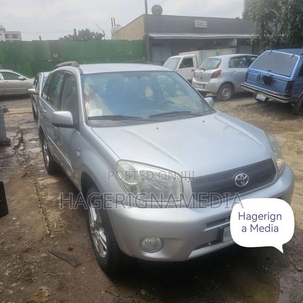 Toyota RAV4 2004 Silver