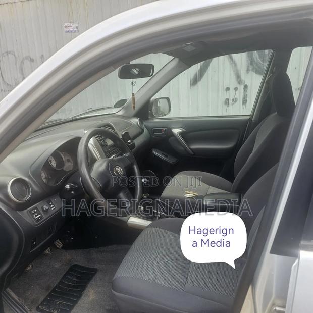 Toyota RAV4 2004 Silver