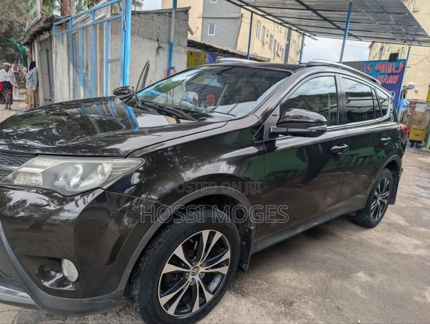 Toyota RAV4 2014 Brown