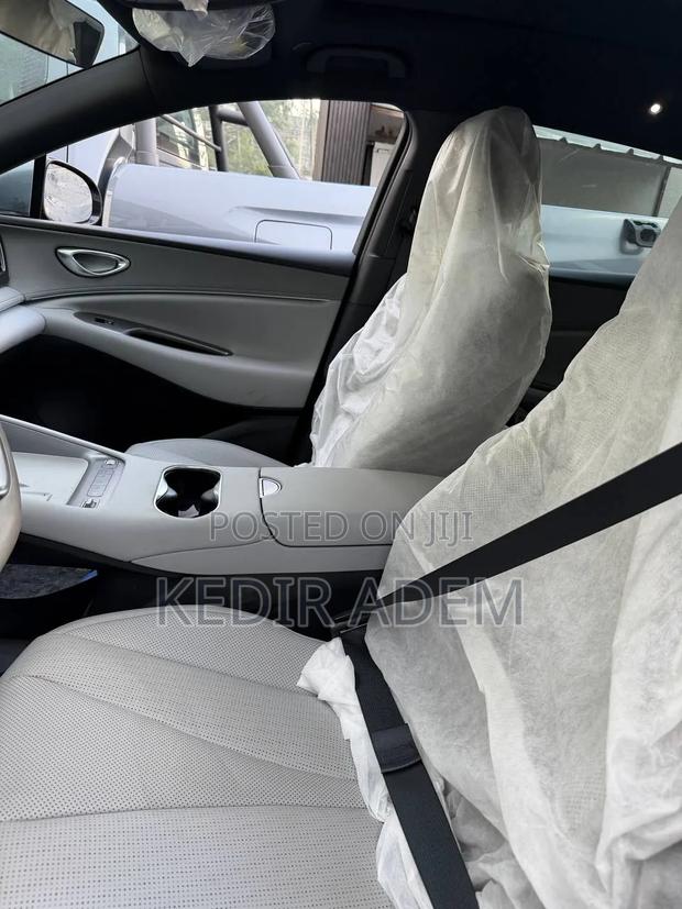 New BYD Seal 6 EV 2025 Gray