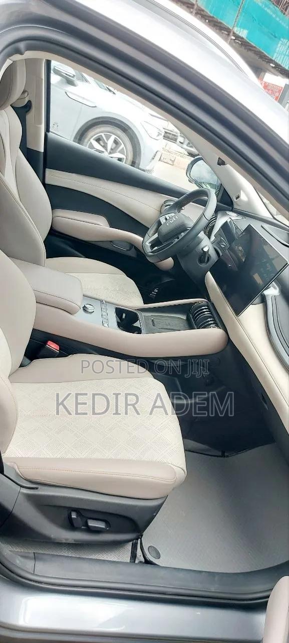 New BYD Seal 6 EV 2025 Blue