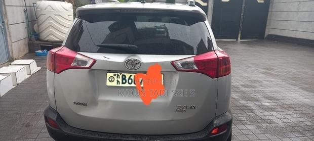 Toyota RAV4 2016 Silver