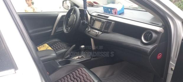 Toyota RAV4 2016 Silver