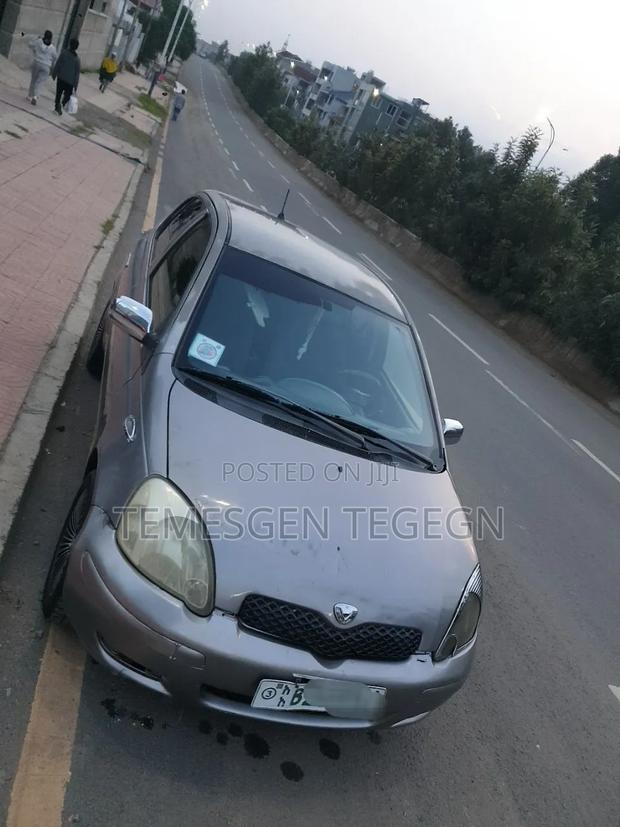 Toyota Vitz 2004