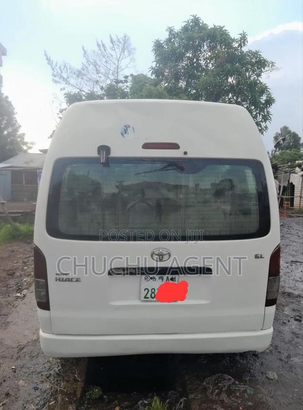 Toyota Hilux 2016 White