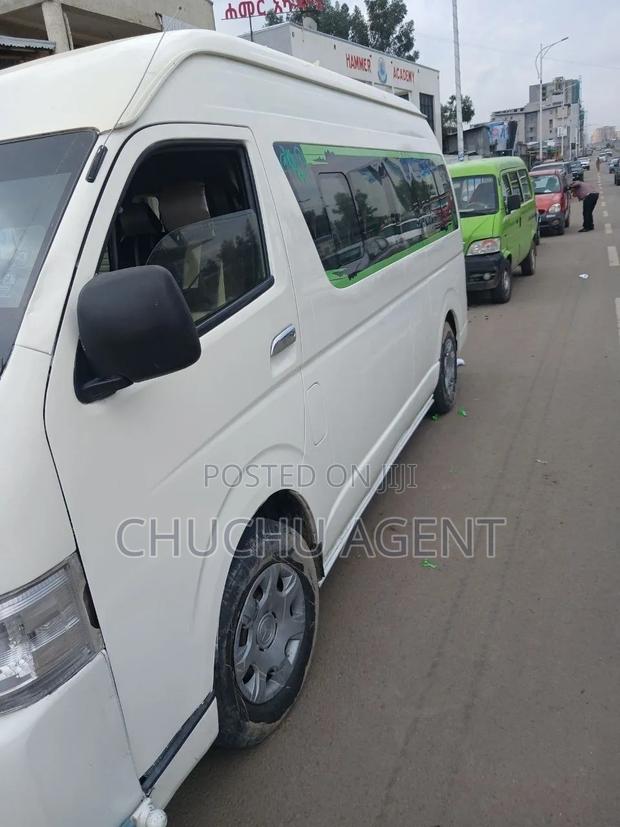 Toyota Hilux 2016 White