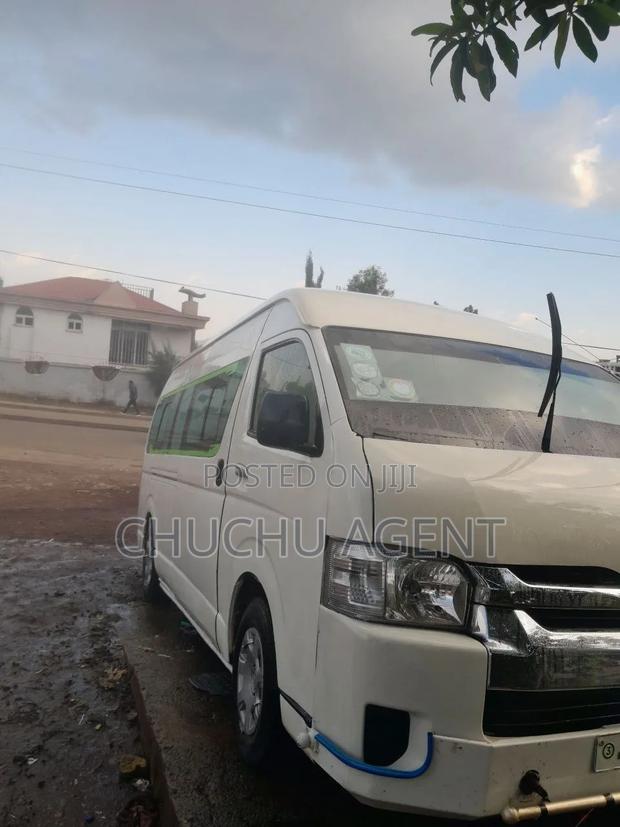 Toyota Hilux 2016 White