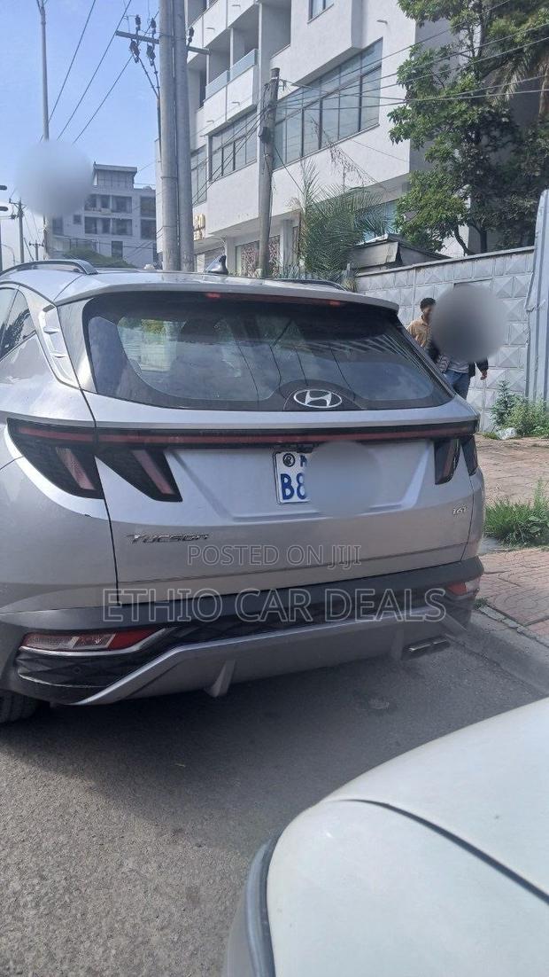 Hyundai Tucson 2022 Silver