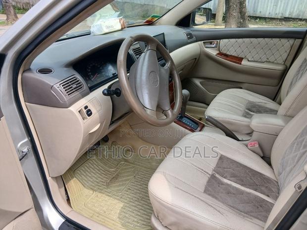 Toyota Corolla 2005 Silver