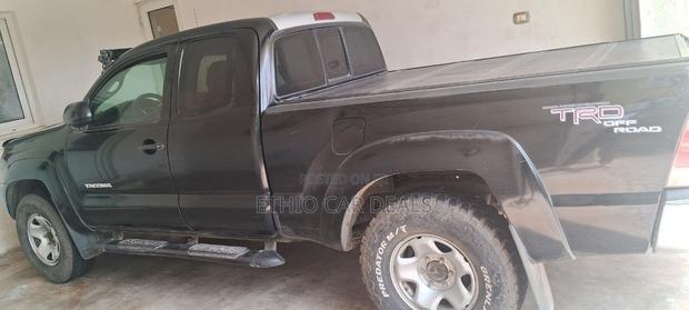 Toyota Tacoma 2012 Black
