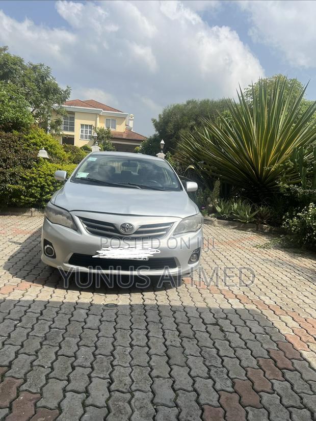 Toyota Corolla 2013 Silver