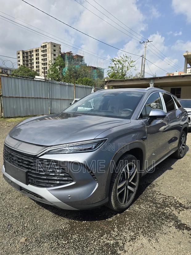 New BYD Song L DM-i 2025 Gray