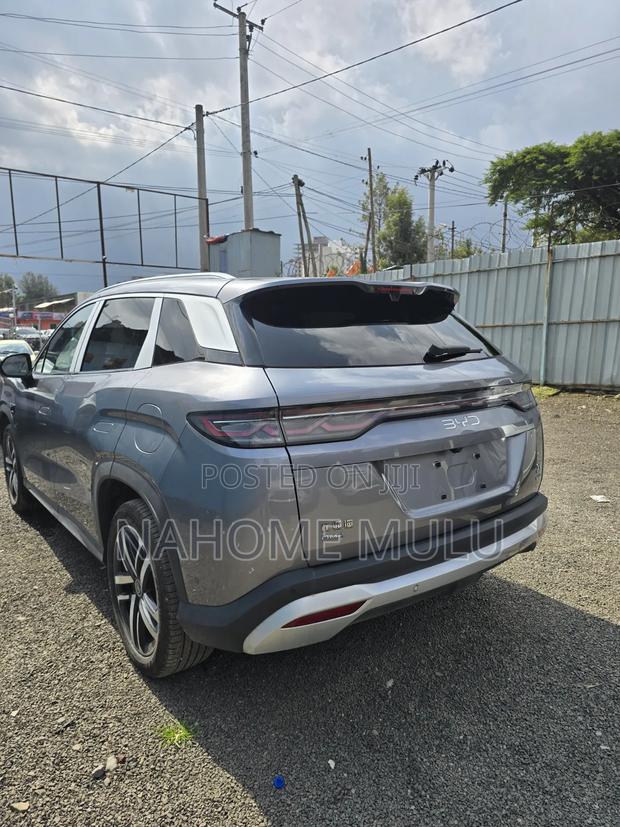 New BYD Song L DM-i 2025 Gray