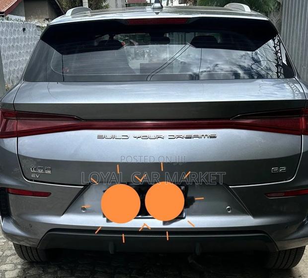 BYD E2 43 kWh 94 hp FWD 2024 Gray