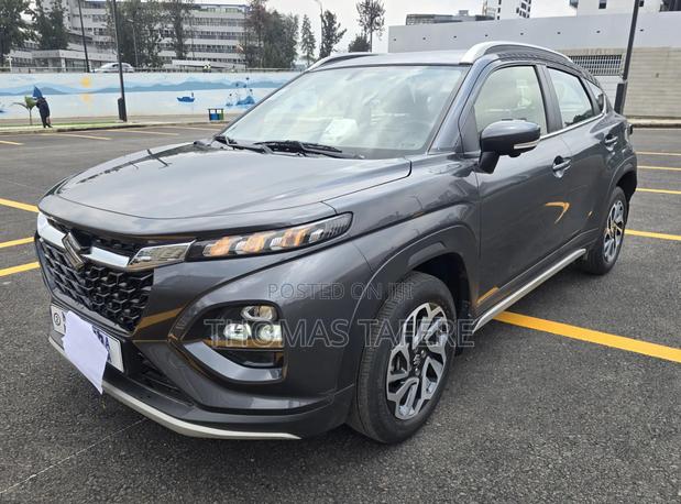 Suzuki Fronx 2025 Gray