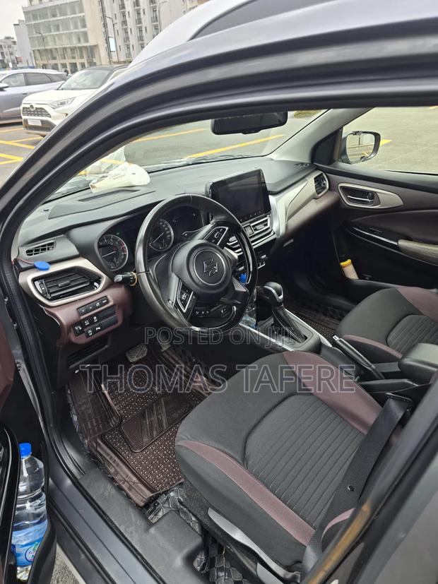 Suzuki Fronx 2025 Gray