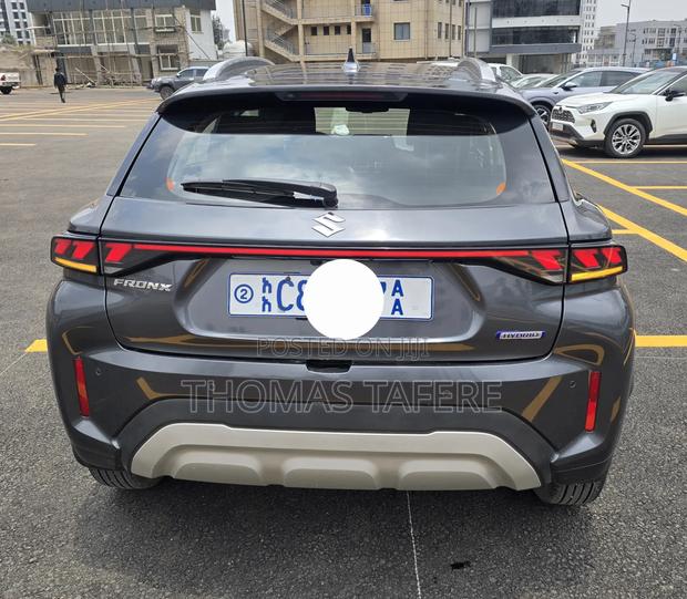 Suzuki Fronx 2025 Gray
