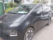 Hyundai Staria 2023 Gray for sale