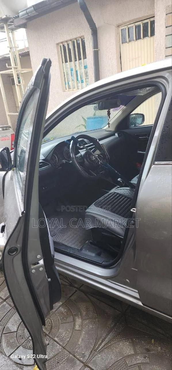 Suzuki Dzire 2022 Gray