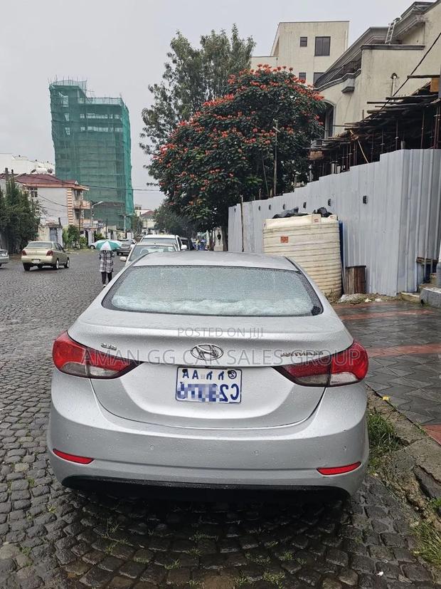 Hyundai Elantra 2015 Silver