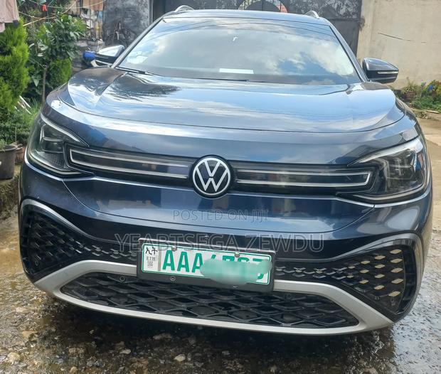 Volkswagen ID.6 2023 Blue