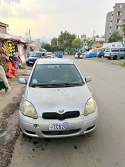 Toyota Vitz 2004 Silver for sale