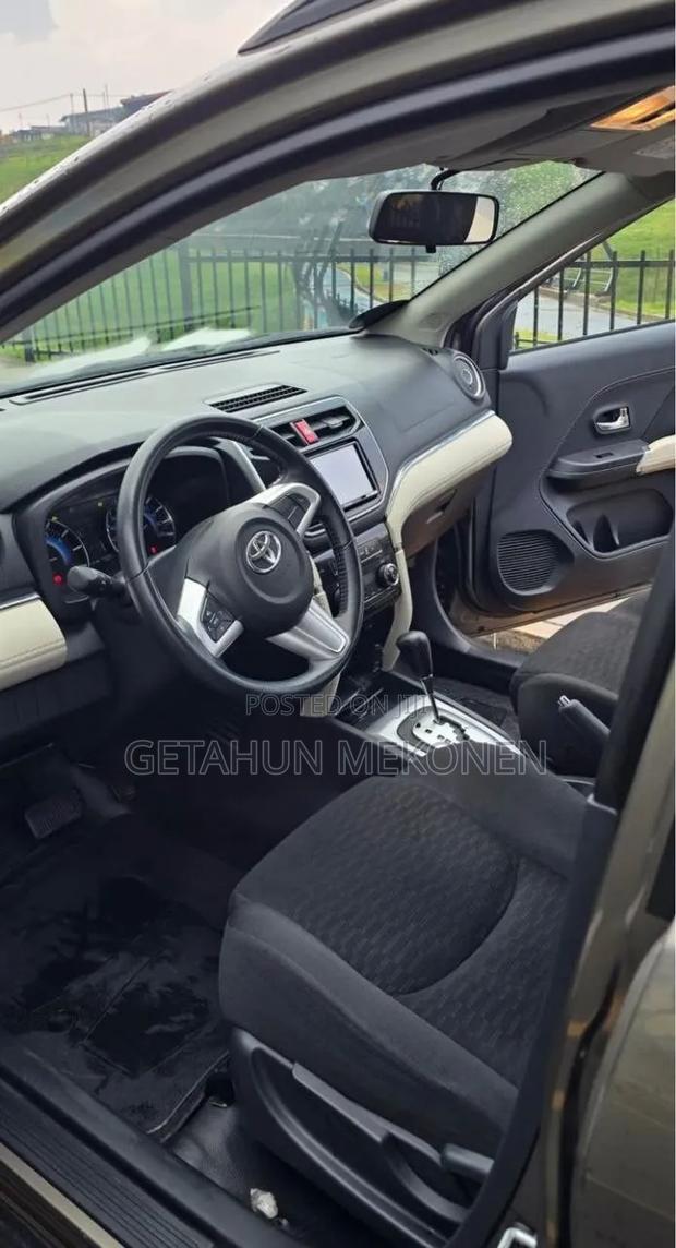 Toyota Rush 2023
