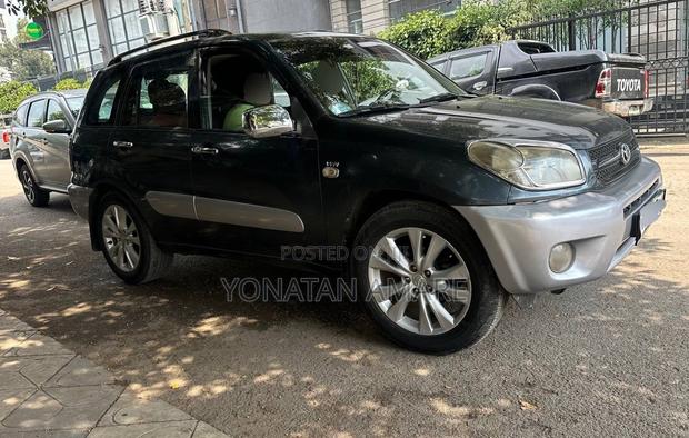 Toyota RAV4 2006 Gray