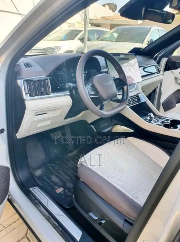 BYD Song Plus 2025 Beige