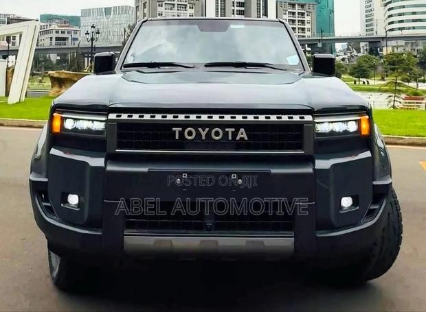 Toyota Land Cruiser 2024 Black